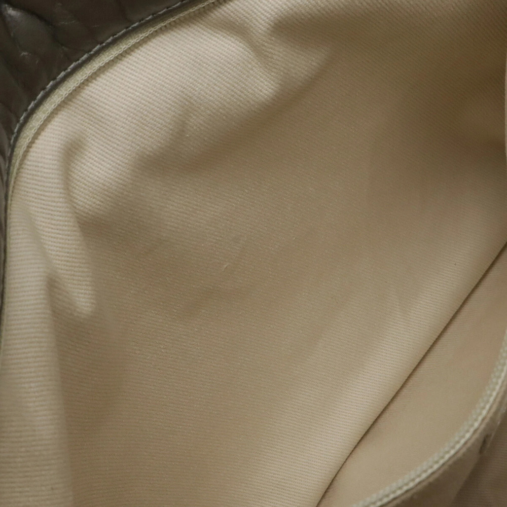 CHANEL Silver Leather Shoulder Bag - Picture 8 of 10